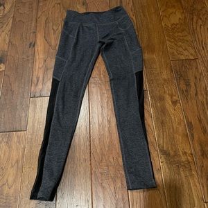 Beyond Yoga spacedye legging with pocket and mesh